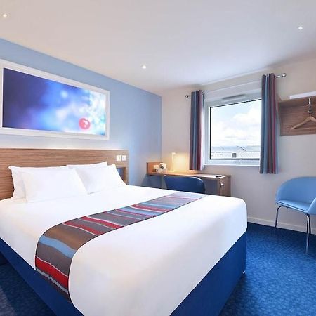 Travelodge London 일링 외부 사진