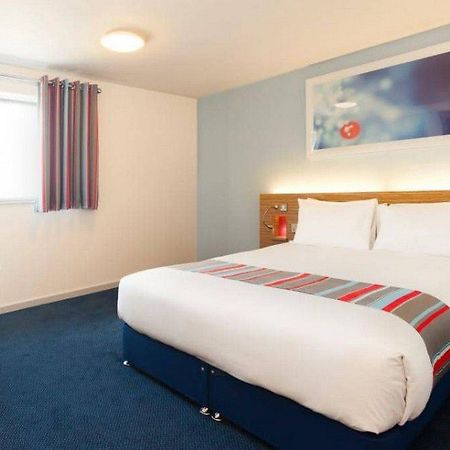 Travelodge London 일링 외부 사진