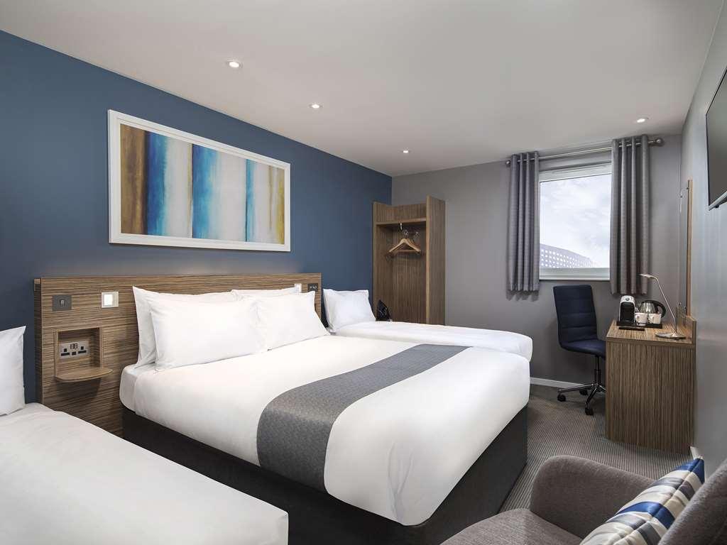 Travelodge London 일링 객실 사진