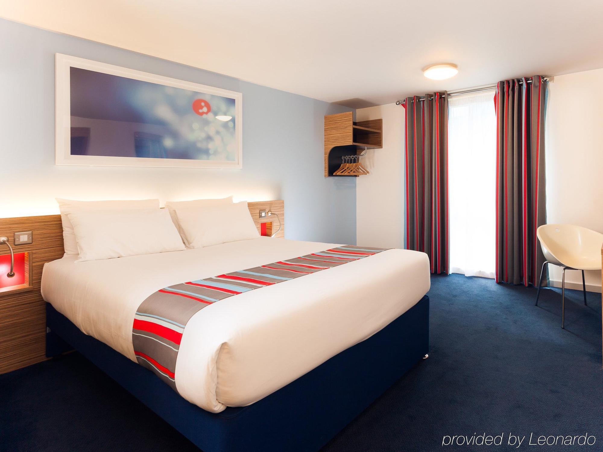 Travelodge London 일링 외부 사진